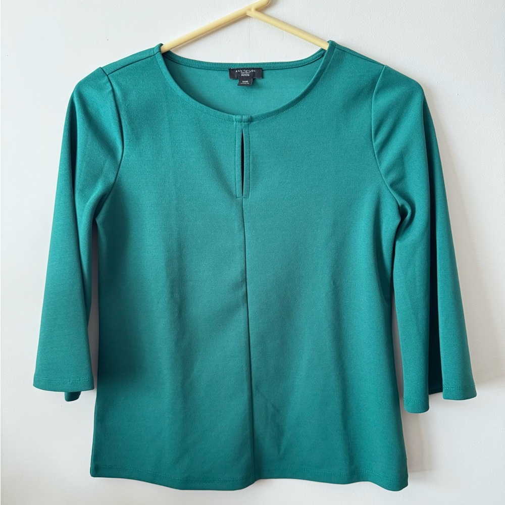 Ann Taylor NWOT Green Women's Top.